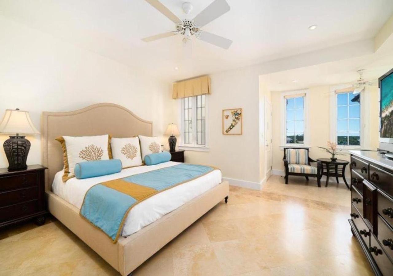The Regent Grand Hotel Grace Bay Exterior photo